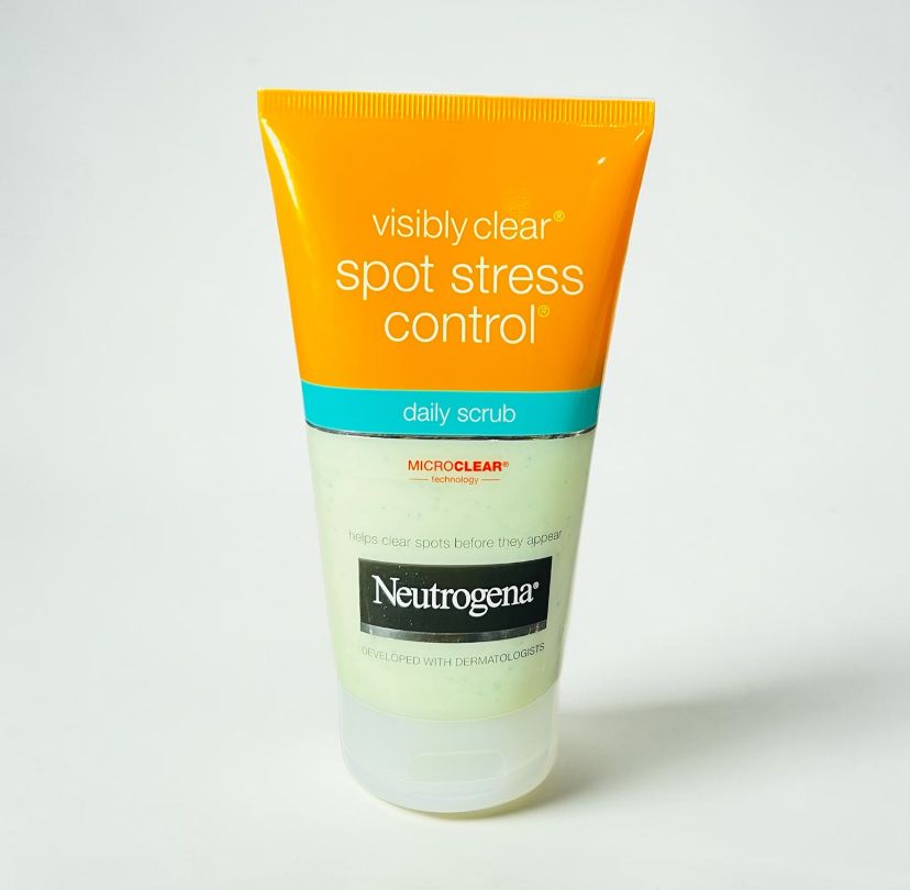 NEUTROGENA SPOT STRESS CONTROL DAILY SCRUB 150ML