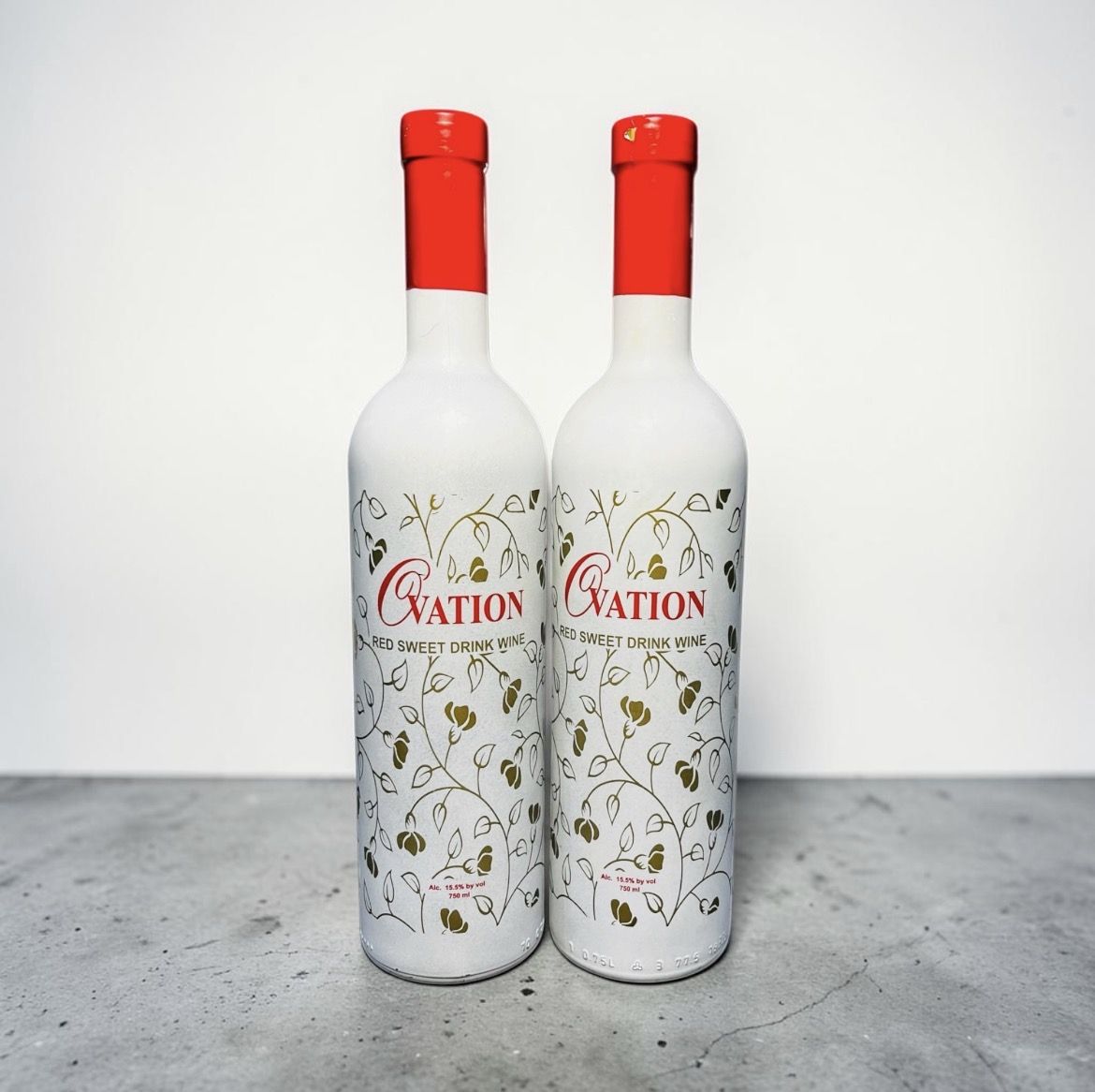 OVATION RED SWEET DRINK WINE 750ML